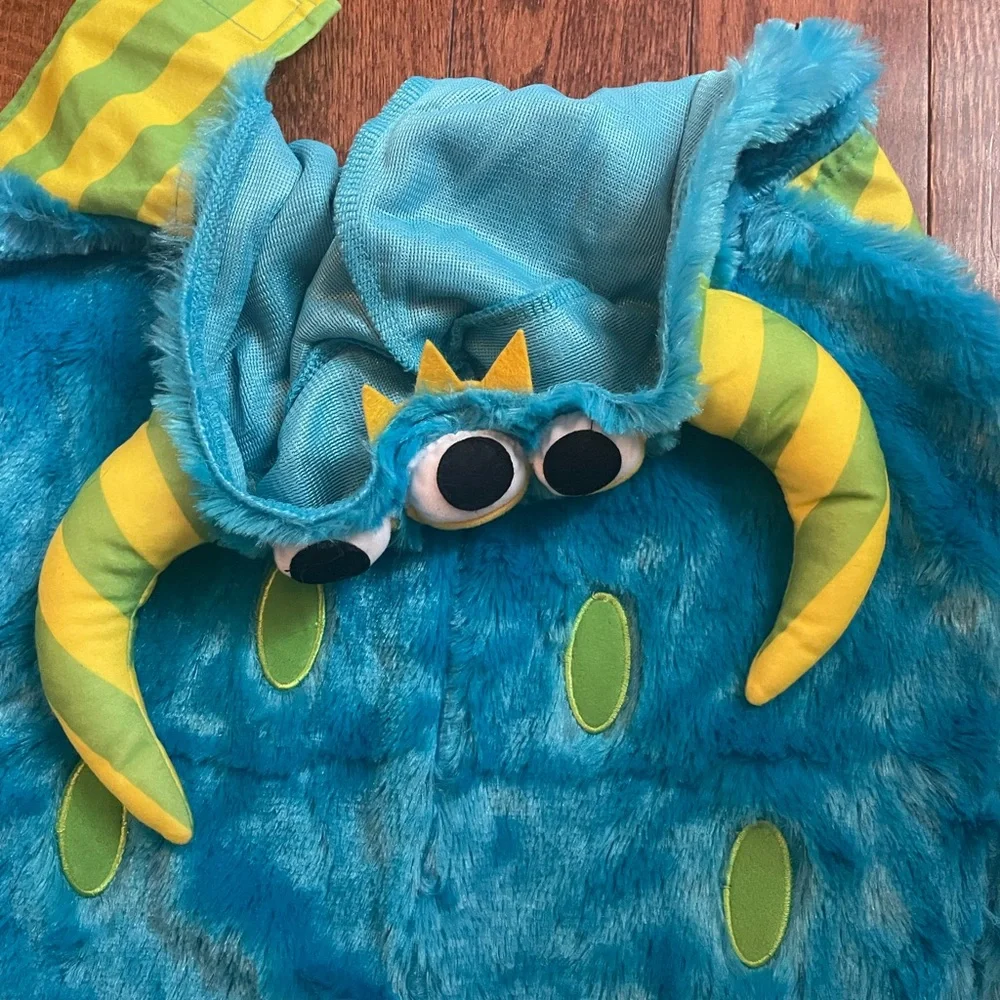 Cat costume